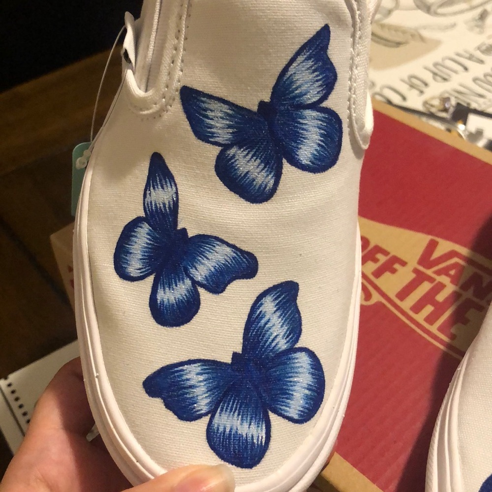 Custom Vans - Picture 5 of 5